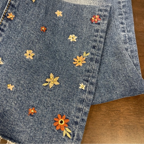 DRIFTWOOD Blue Jeans with Floral Embroidery - Picture 3 of 6